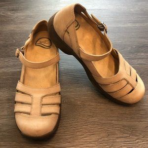 Dansko Kiera Nubuck Suede Clogs Mary Jane Shoes Sandals Platform Heel: 39